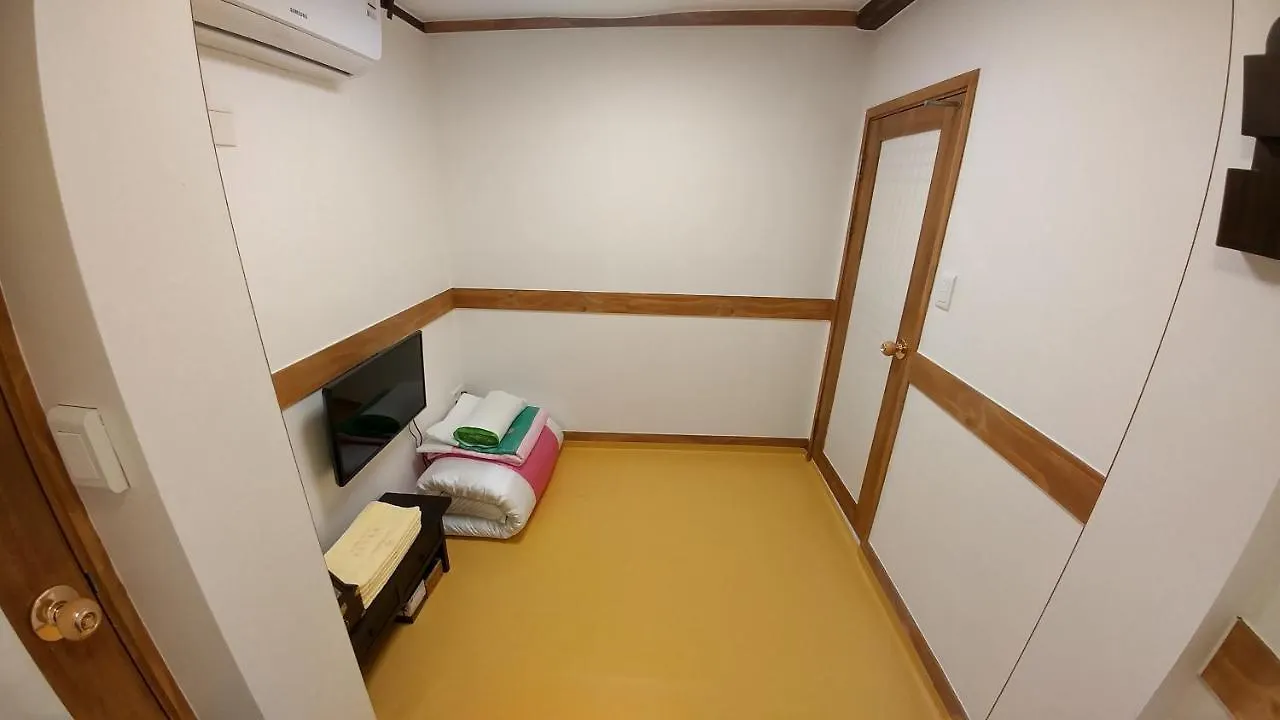 Hyosunjae Hanok Guesthouse سيول كوريا الجنوبية