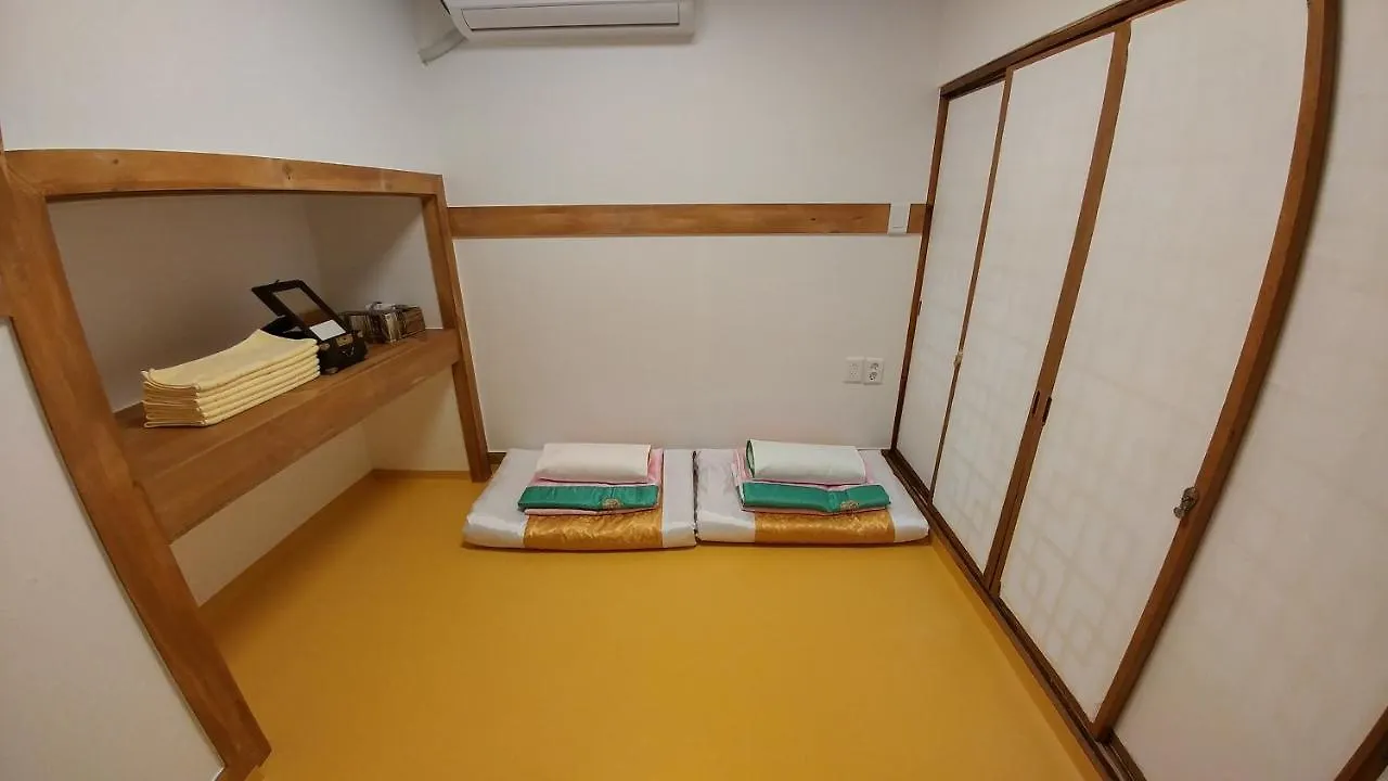 Hyosunjae Hanok Guesthouse سيول 2*,